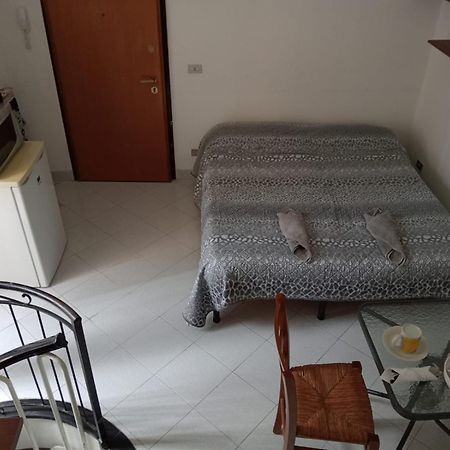 Alma Bed and Breakfast Ventimiglia Exteriör bild
